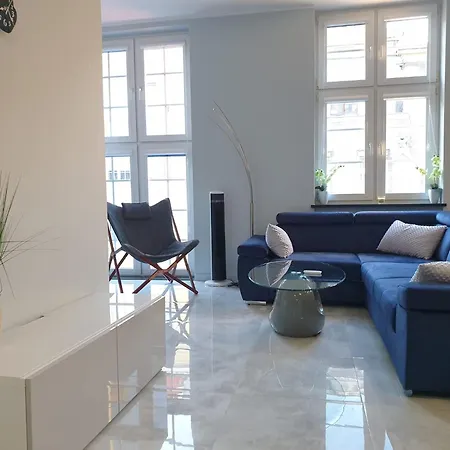 Stare Apartment *