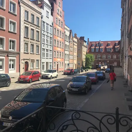 Stare Apartment *