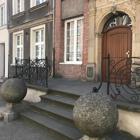 Stare Apartment